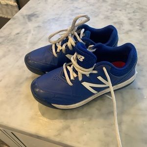 Size 12.5 boys baseball cleats.  Great condition.